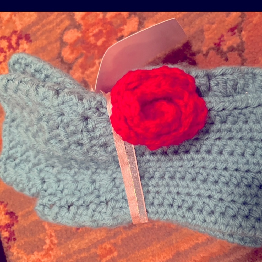 Handmade knitted Fingerless Gloves NWT